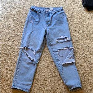 Vintage high waisted ripped jeans